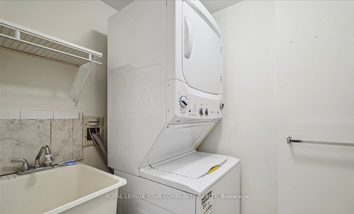 Photo 35 of Unit 114, 2506 Rutherford Road, Vaughan, Maple — HOMEH