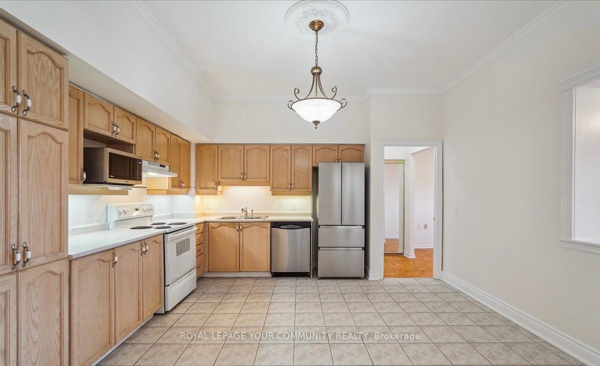 Photo 27 of Unit 114, 2506 Rutherford Road, Vaughan, Maple — HOMEH