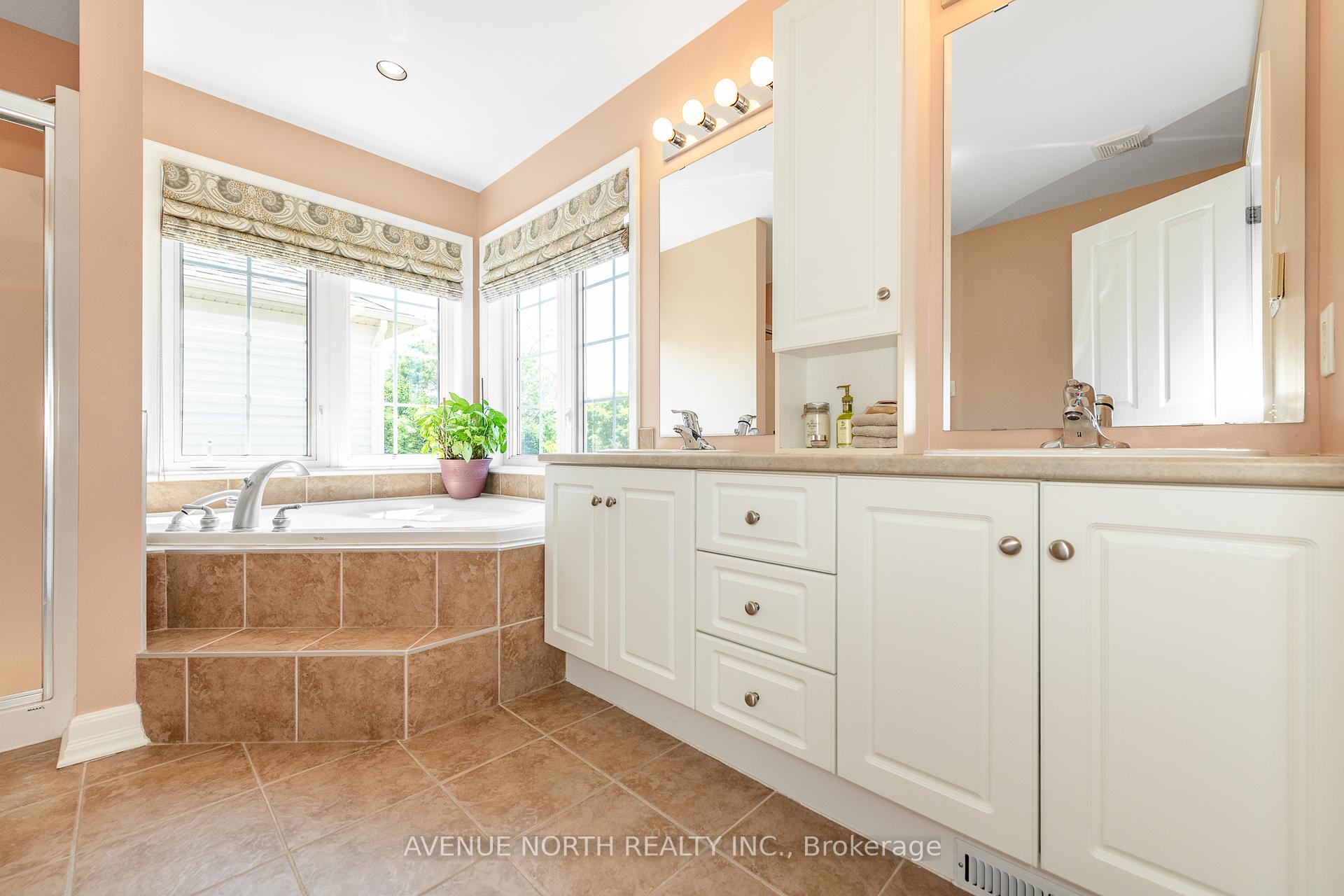 Photo 22 of 7 Calderwood Way, Ottawa, Barrhaven - Stonebridge — HOMEH
