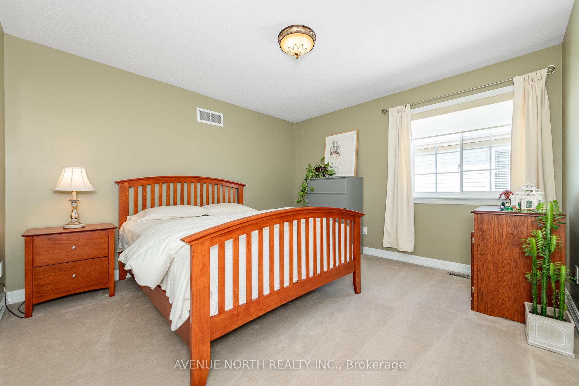 Photo 37 of 7 Calderwood Way, Ottawa, Barrhaven - Stonebridge — HOMEH