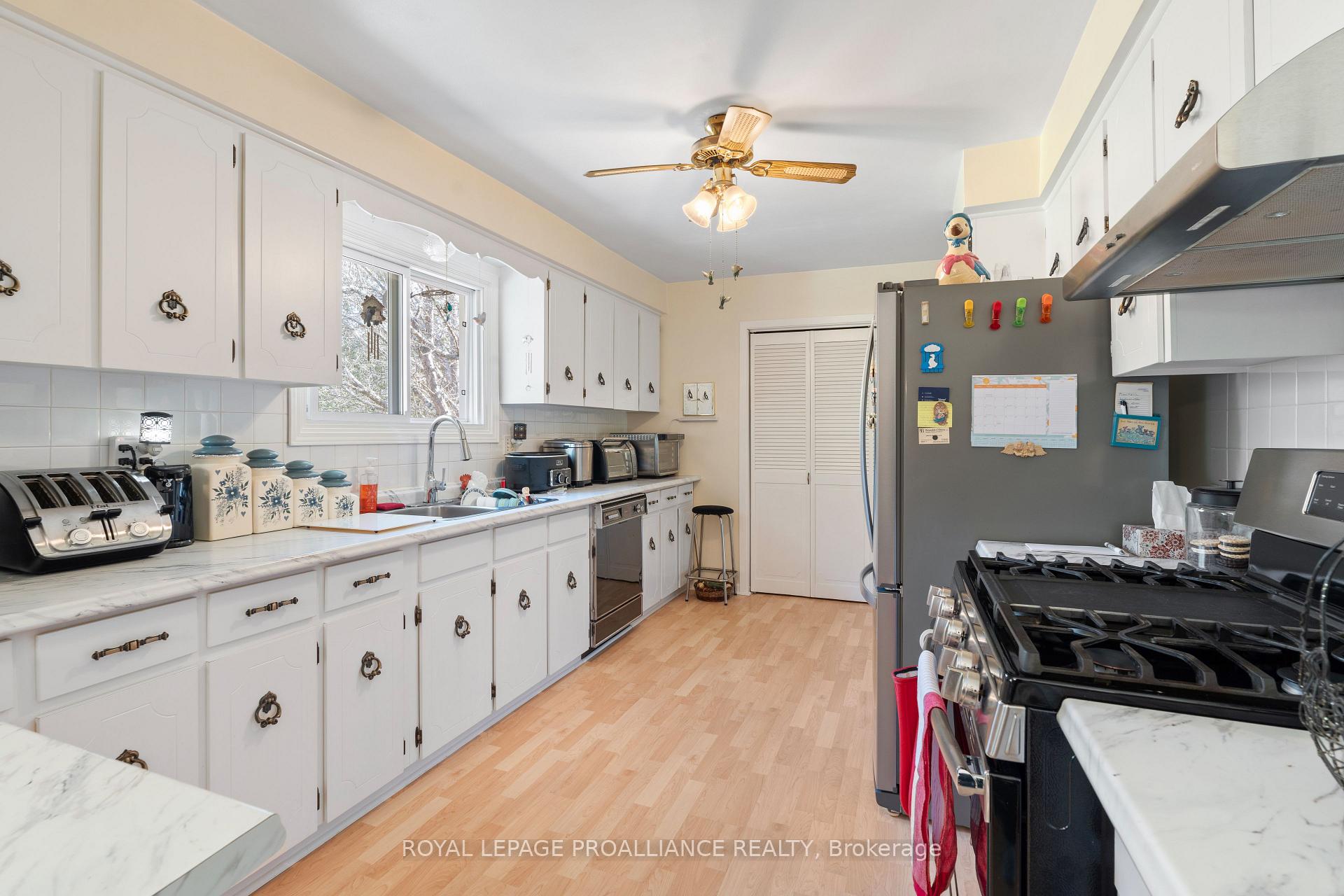Photo 17 of 374 Scuttlehole Road, Belleville, Thurlow Ward — HOMEH