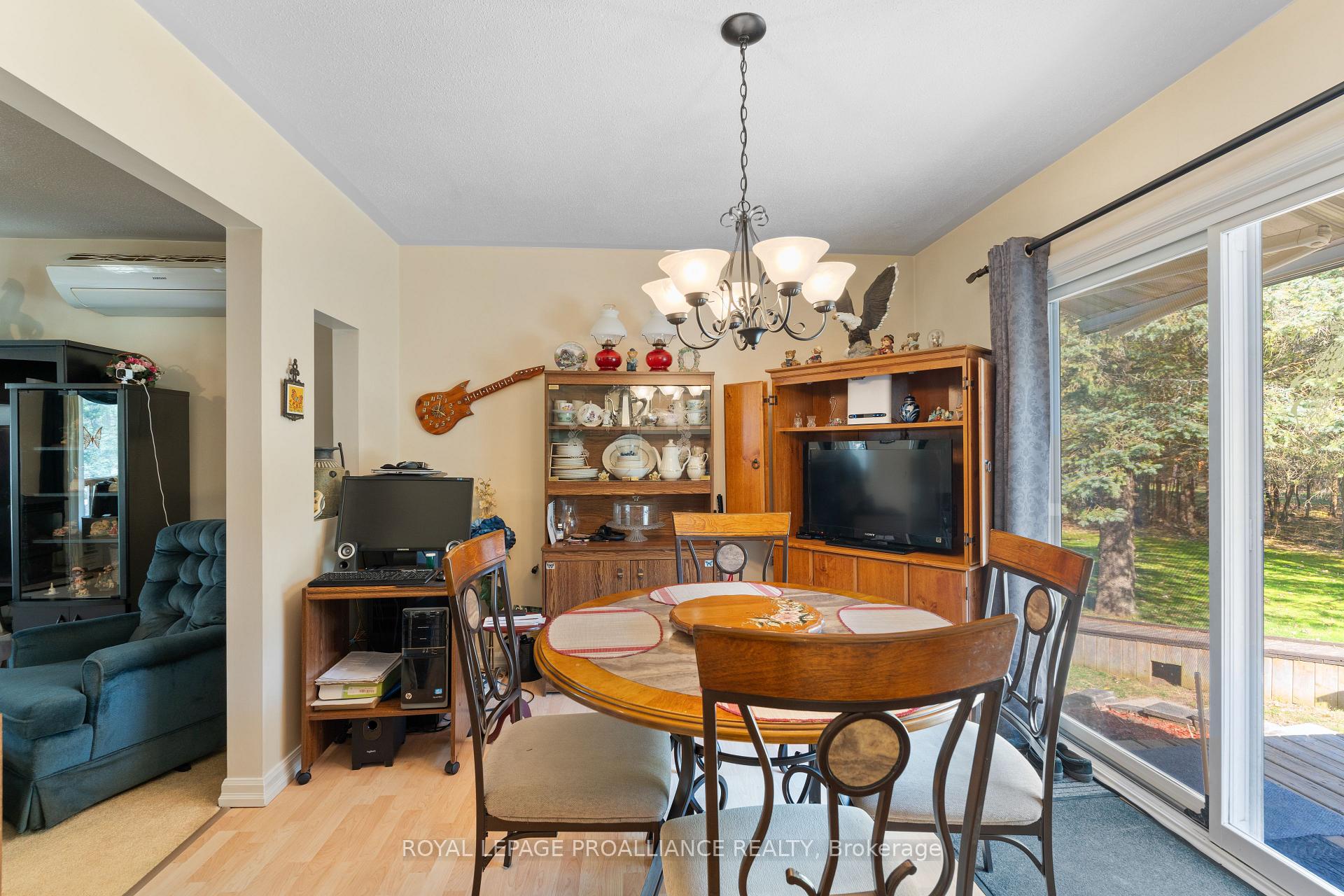 Photo 18 of 374 Scuttlehole Road, Belleville, Thurlow Ward — HOMEH