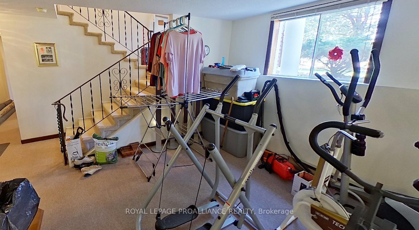 Photo 23 of 374 Scuttlehole Road, Belleville, Thurlow Ward — HOMEH