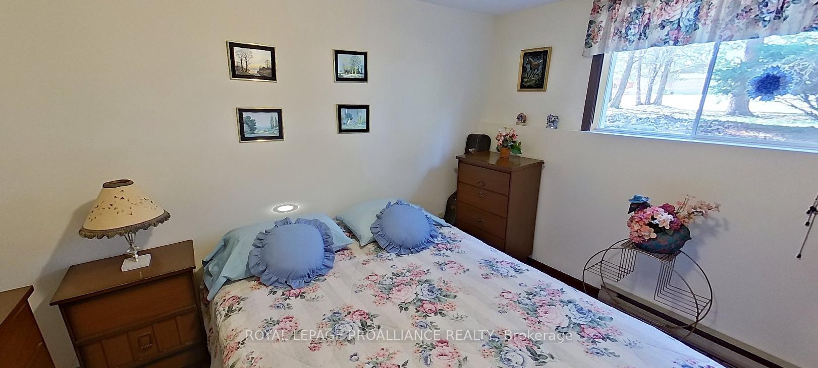 Photo 25 of 374 Scuttlehole Road, Belleville, Thurlow Ward — HOMEH