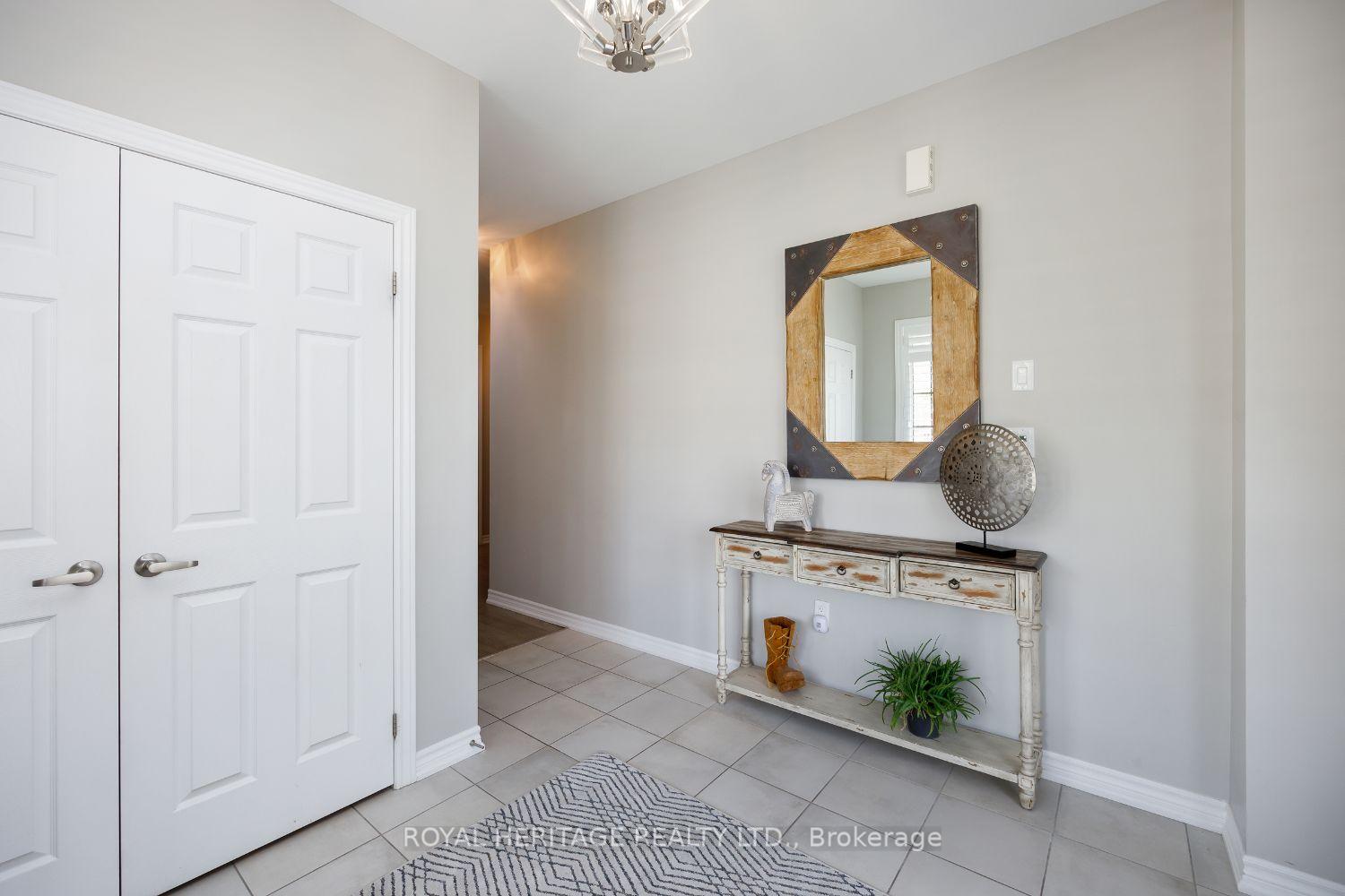 Photo 8 of 51 Albert Christie Street, Clarington, Bowmanville — HOMEH