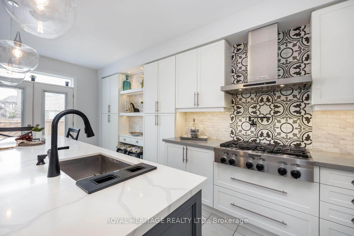 Photo 13 of 51 Albert Christie Street, Clarington, Bowmanville — HOMEH