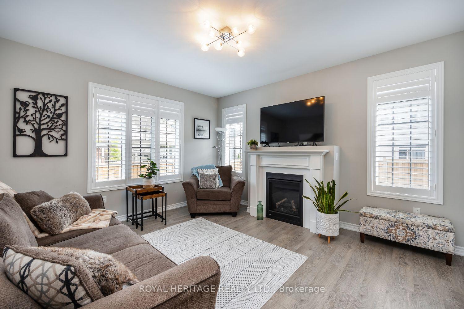 Photo 18 of 51 Albert Christie Street, Clarington, Bowmanville — HOMEH