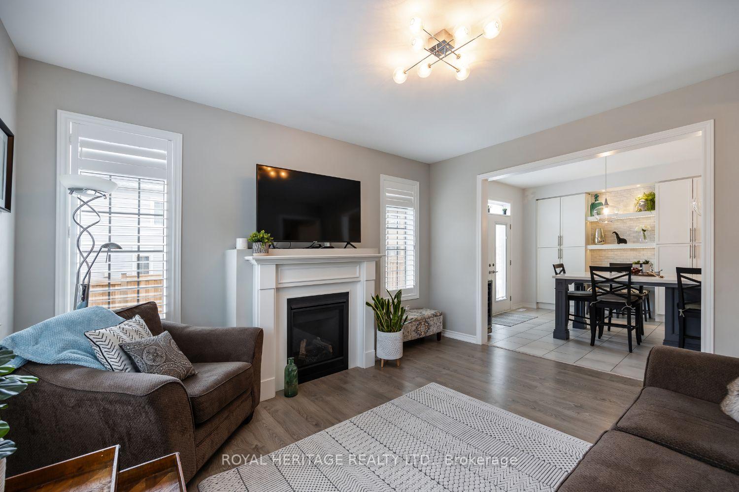 Photo 19 of 51 Albert Christie Street, Clarington, Bowmanville — HOMEH