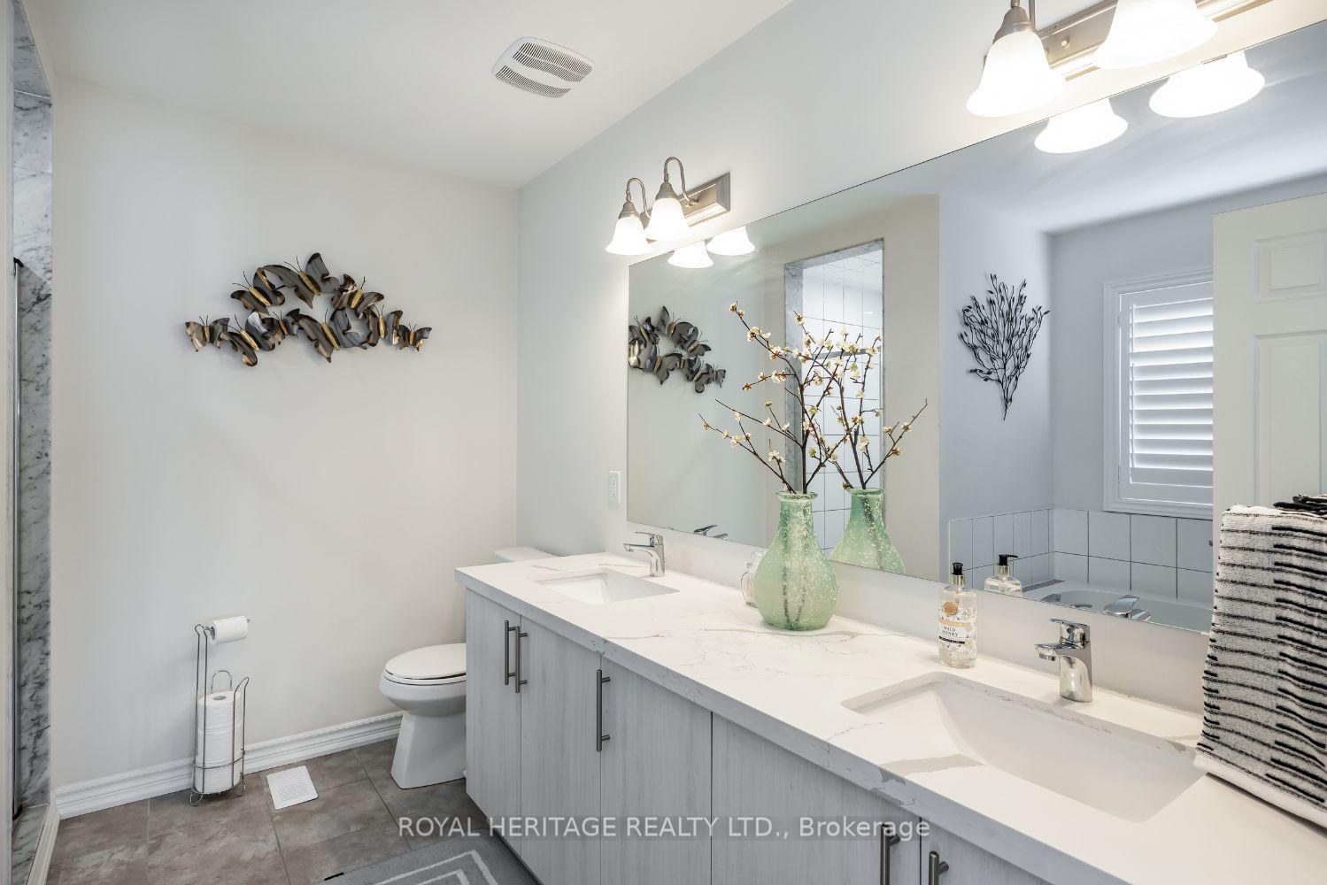 Photo 30 of 51 Albert Christie Street, Clarington, Bowmanville — HOMEH