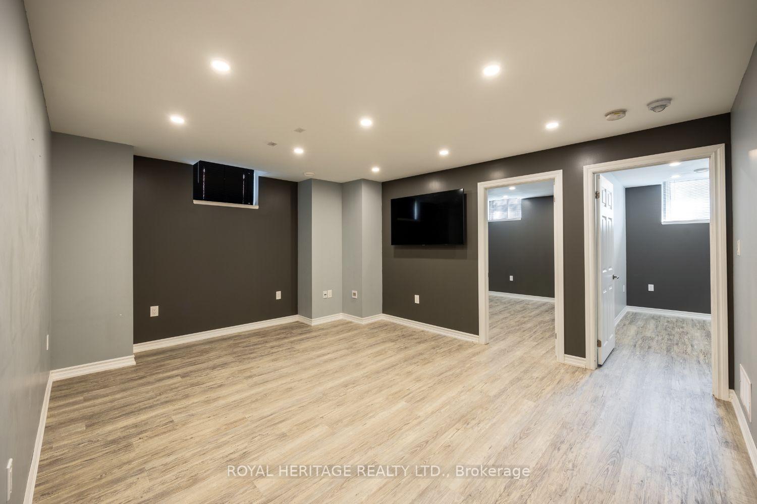 Photo 37 of 51 Albert Christie Street, Clarington, Bowmanville — HOMEH