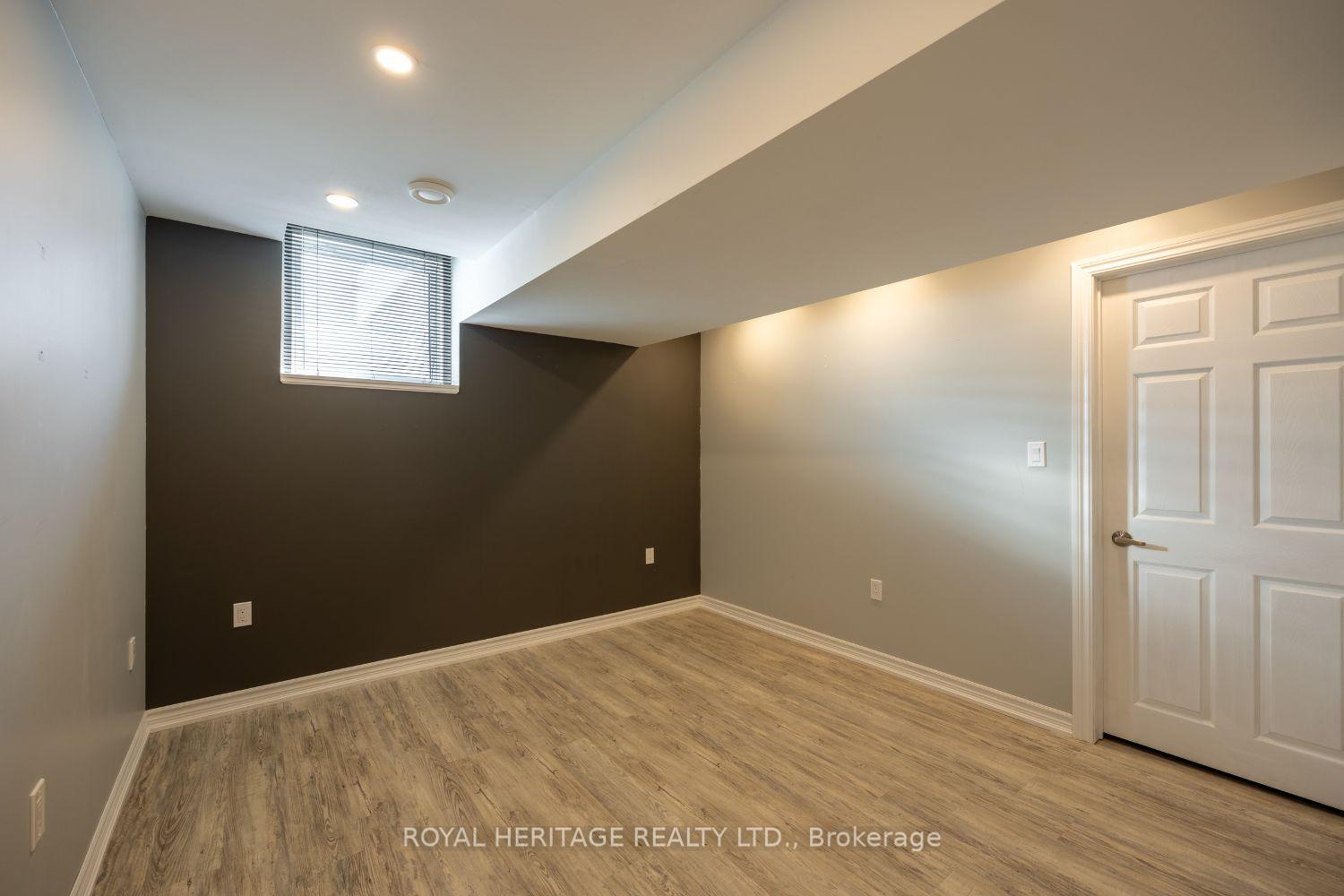 Photo 41 of 51 Albert Christie Street, Clarington, Bowmanville — HOMEH