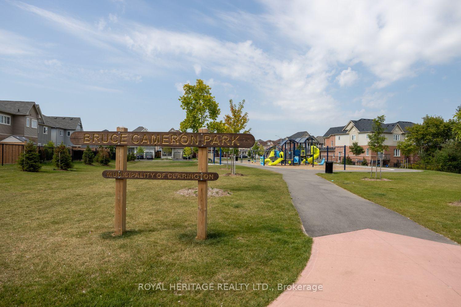 Photo 50 of 51 Albert Christie Street, Clarington, Bowmanville — HOMEH