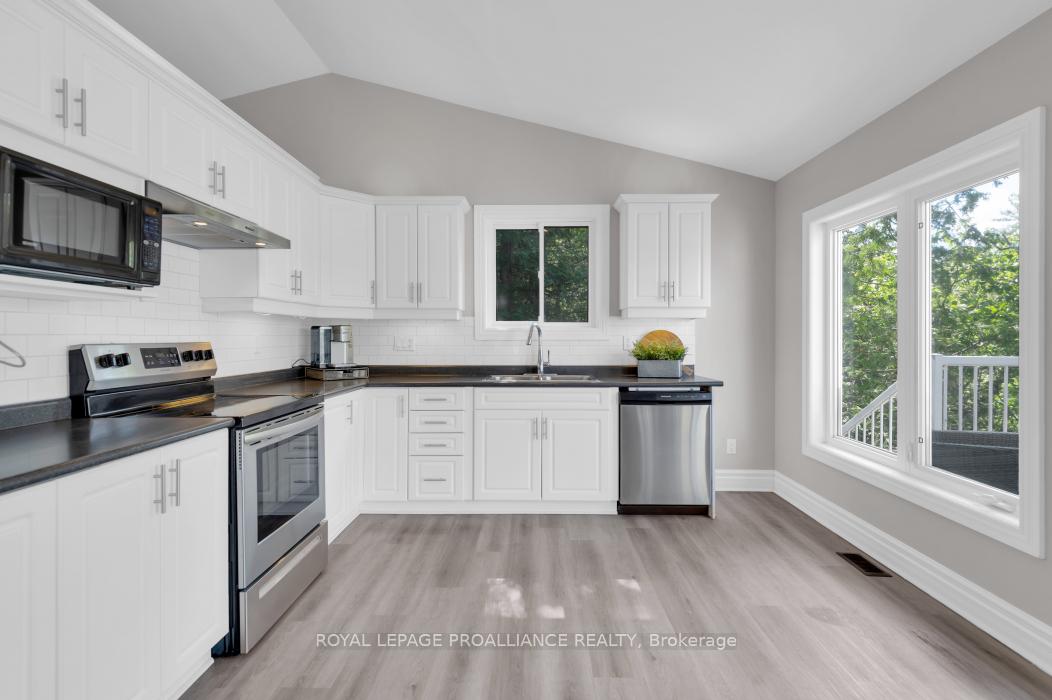Photo 5 of 1112 Blue Heron Ridge, Frontenac, Frontenac Centre — HOMEH