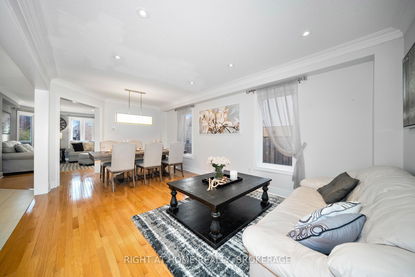 Photo 8 of 11 Kersey Crescent, Clarington, Courtice — HOMEH