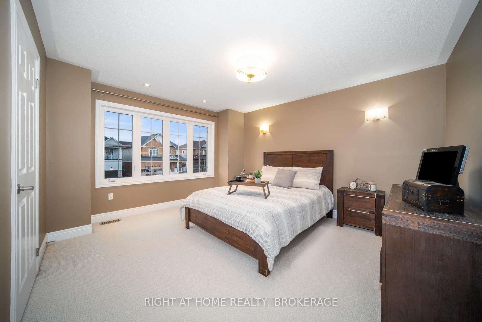 Photo 17 of 11 Kersey Crescent, Clarington, Courtice — HOMEH