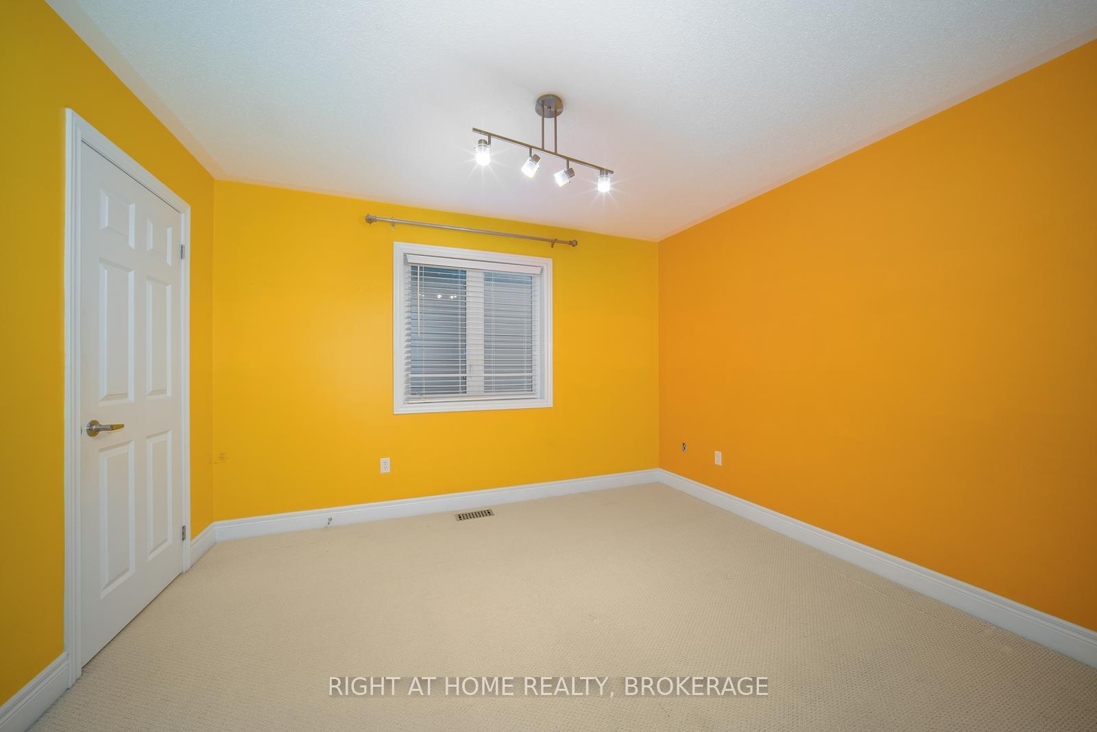 Photo 20 of 11 Kersey Crescent, Clarington, Courtice — HOMEH