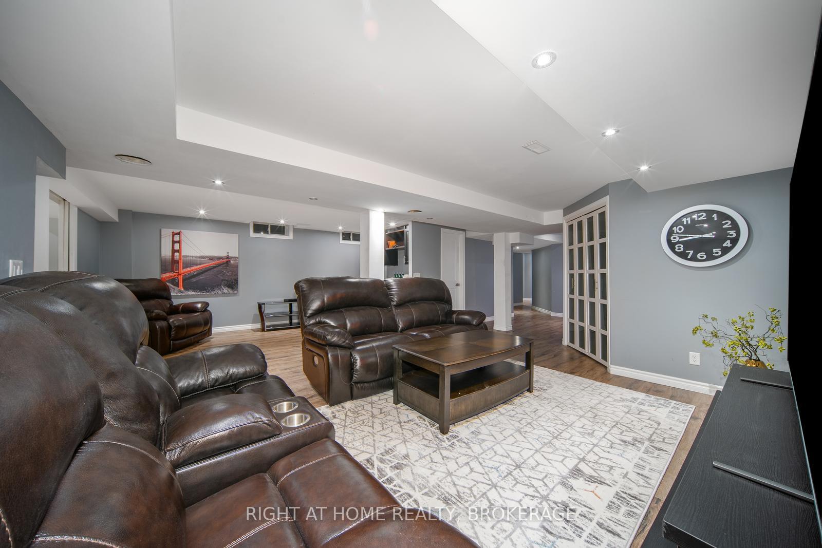 Photo 24 of 11 Kersey Crescent, Clarington, Courtice — HOMEH