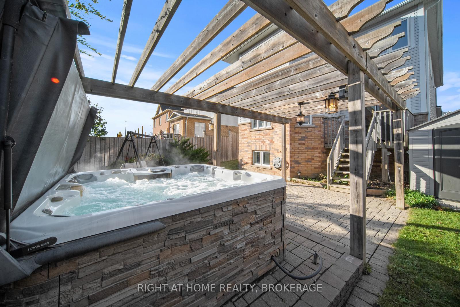 Photo 29 of 11 Kersey Crescent, Clarington, Courtice — HOMEH