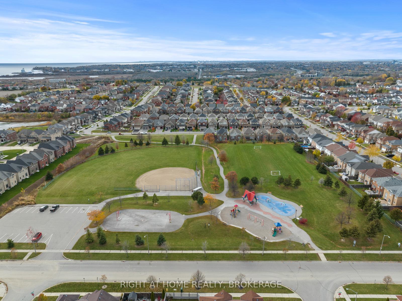 Photo 32 of 11 Kersey Crescent, Clarington, Courtice — HOMEH