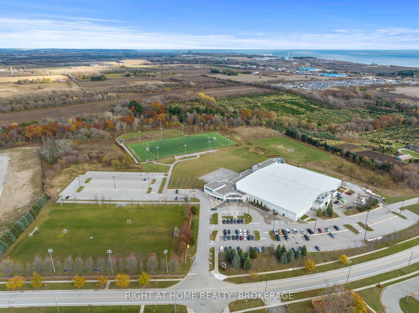 Photo 33 of 11 Kersey Crescent, Clarington, Courtice — HOMEH