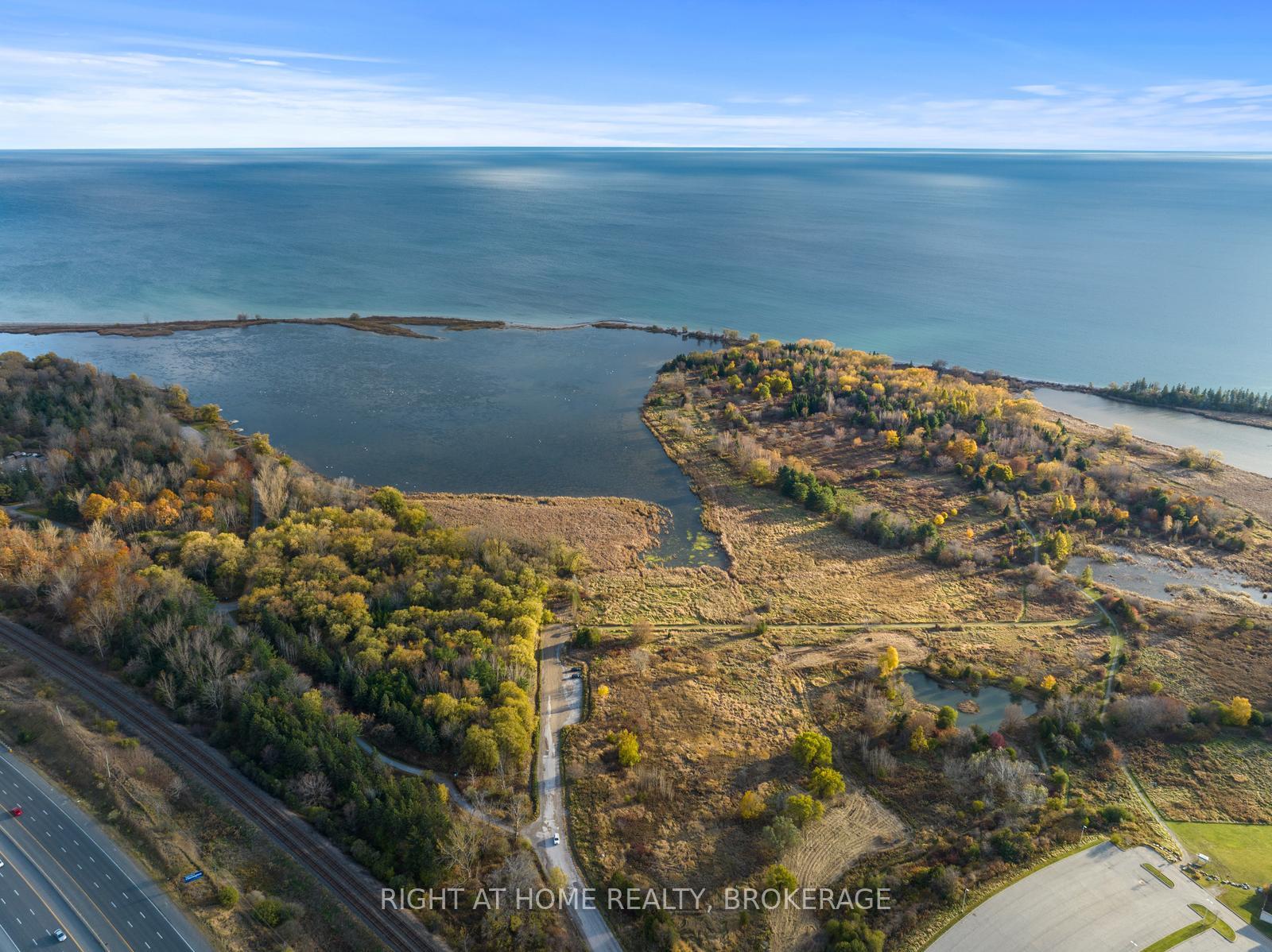 Photo 35 of 11 Kersey Crescent, Clarington, Courtice — HOMEH