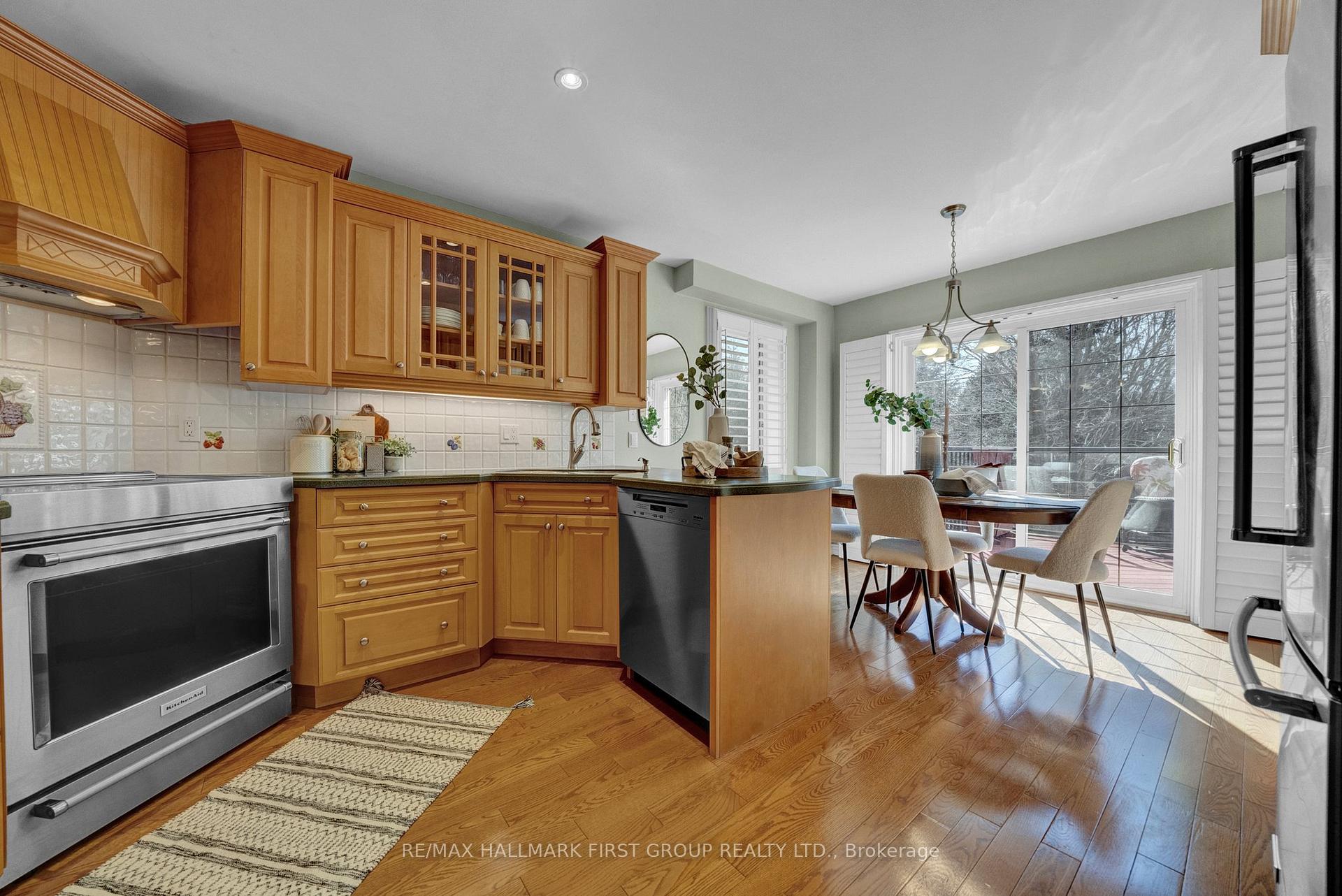 Photo 5 of 78 Hemmingway Drive, Clarington, Courtice — HOMEH