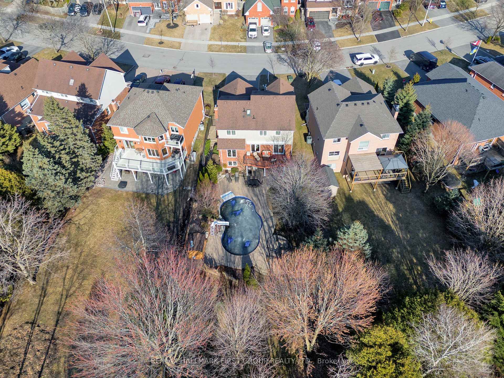 Photo 45 of 78 Hemmingway Drive, Clarington, Courtice — HOMEH