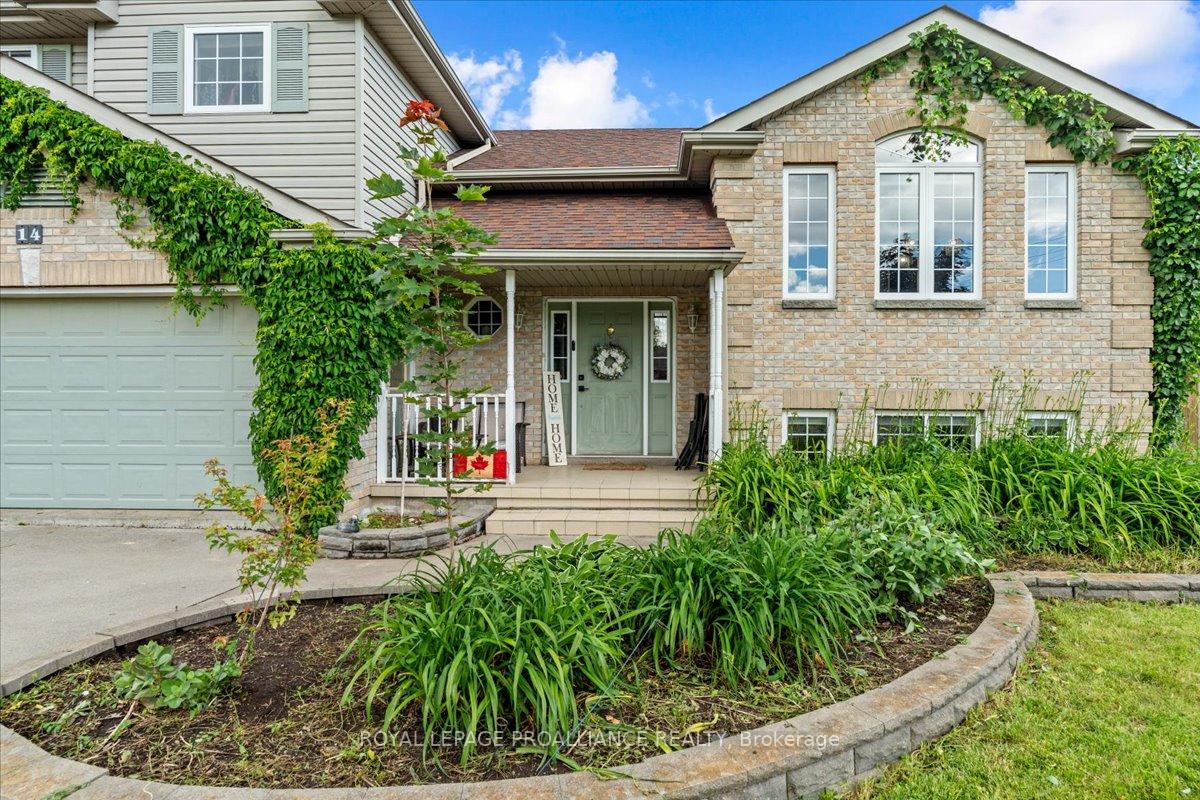 Photo 2 of 14 Marchmont Place, Belleville, Belleville Ward — HOMEH