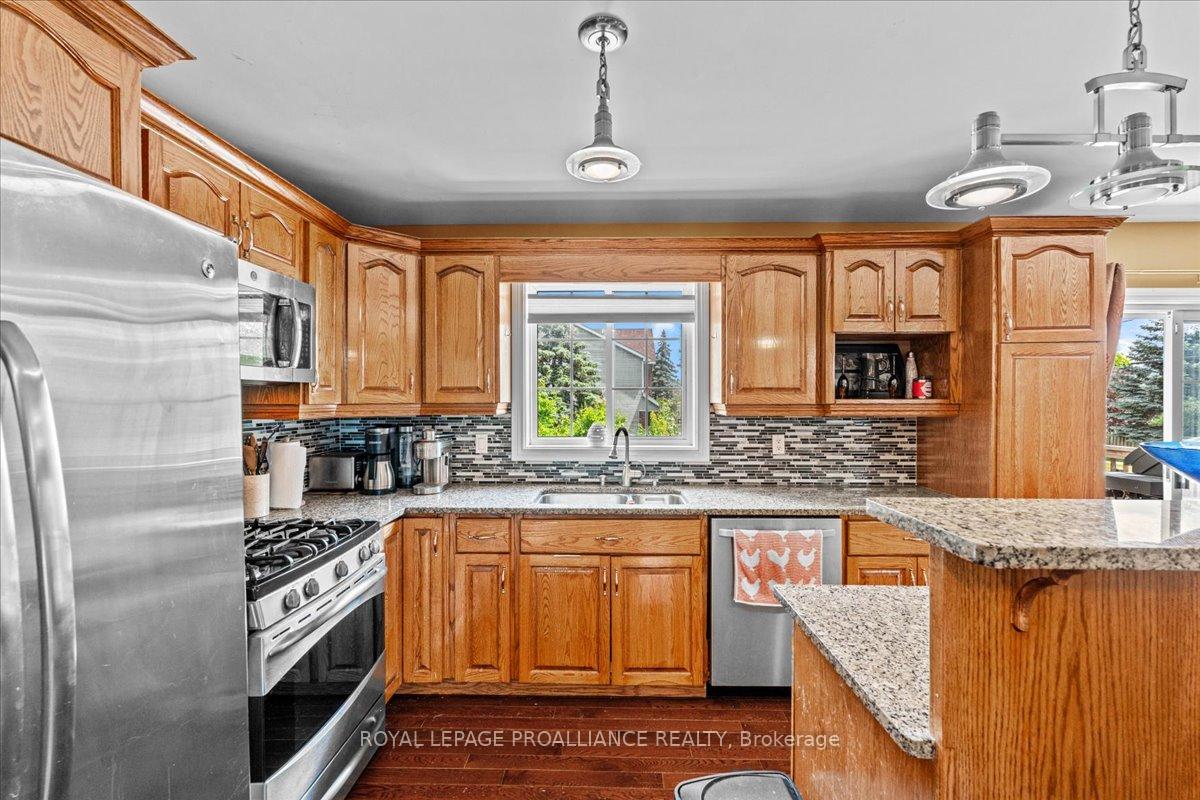 Photo 13 of 14 Marchmont Place, Belleville, Belleville Ward — HOMEH
