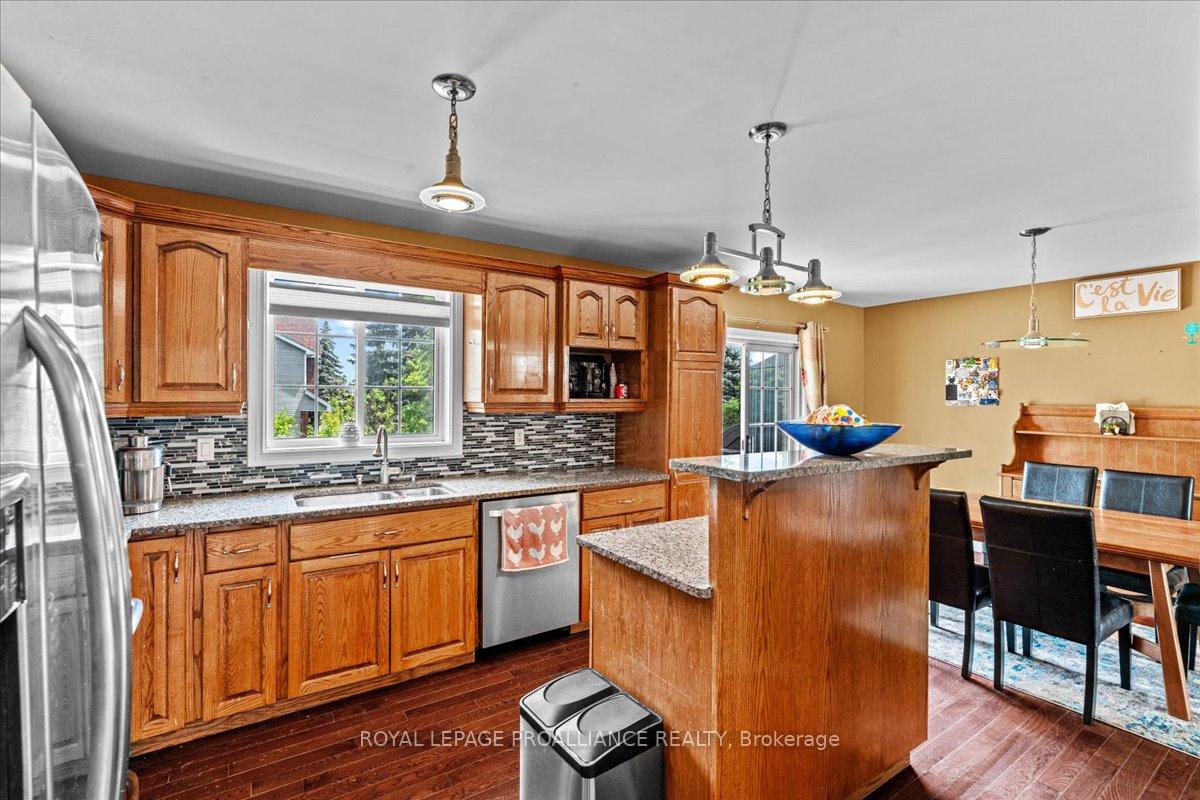 Photo 14 of 14 Marchmont Place, Belleville, Belleville Ward — HOMEH
