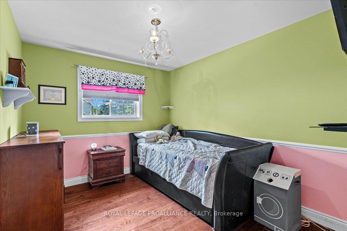 Photo 18 of 14 Marchmont Place, Belleville, Belleville Ward — HOMEH