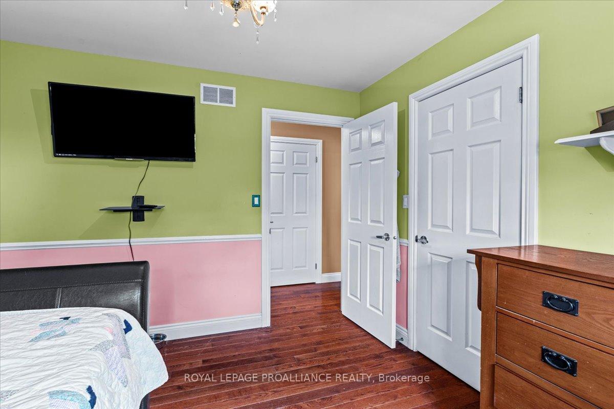 Photo 19 of 14 Marchmont Place, Belleville, Belleville Ward — HOMEH