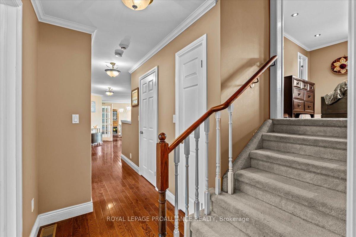 Photo 23 of 14 Marchmont Place, Belleville, Belleville Ward — HOMEH