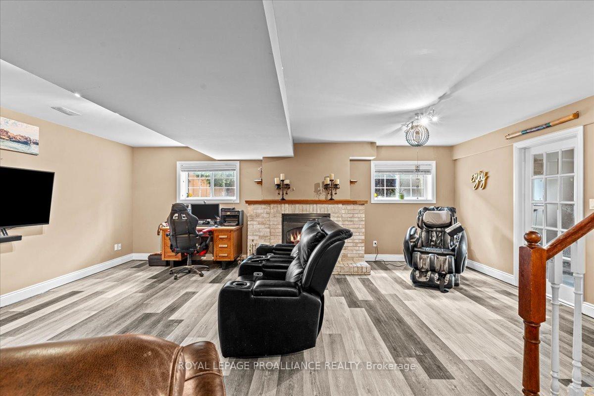 Photo 29 of 14 Marchmont Place, Belleville, Belleville Ward — HOMEH