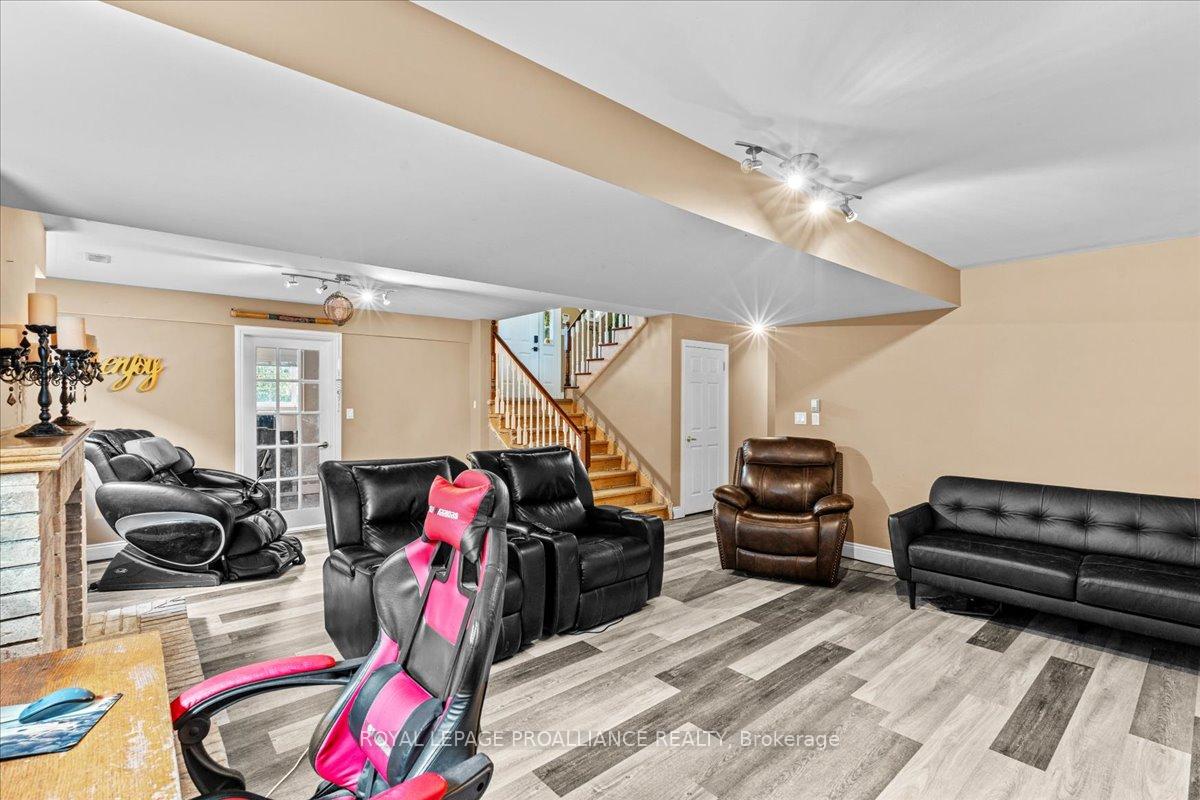 Photo 31 of 14 Marchmont Place, Belleville, Belleville Ward — HOMEH