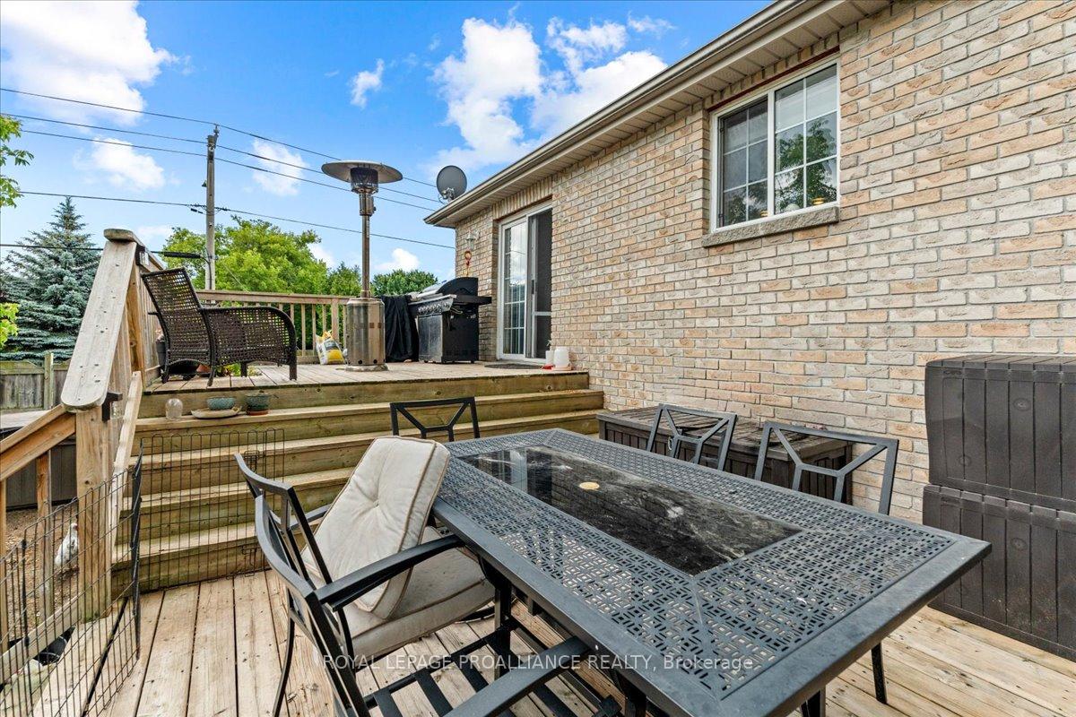Photo 39 of 14 Marchmont Place, Belleville, Belleville Ward — HOMEH