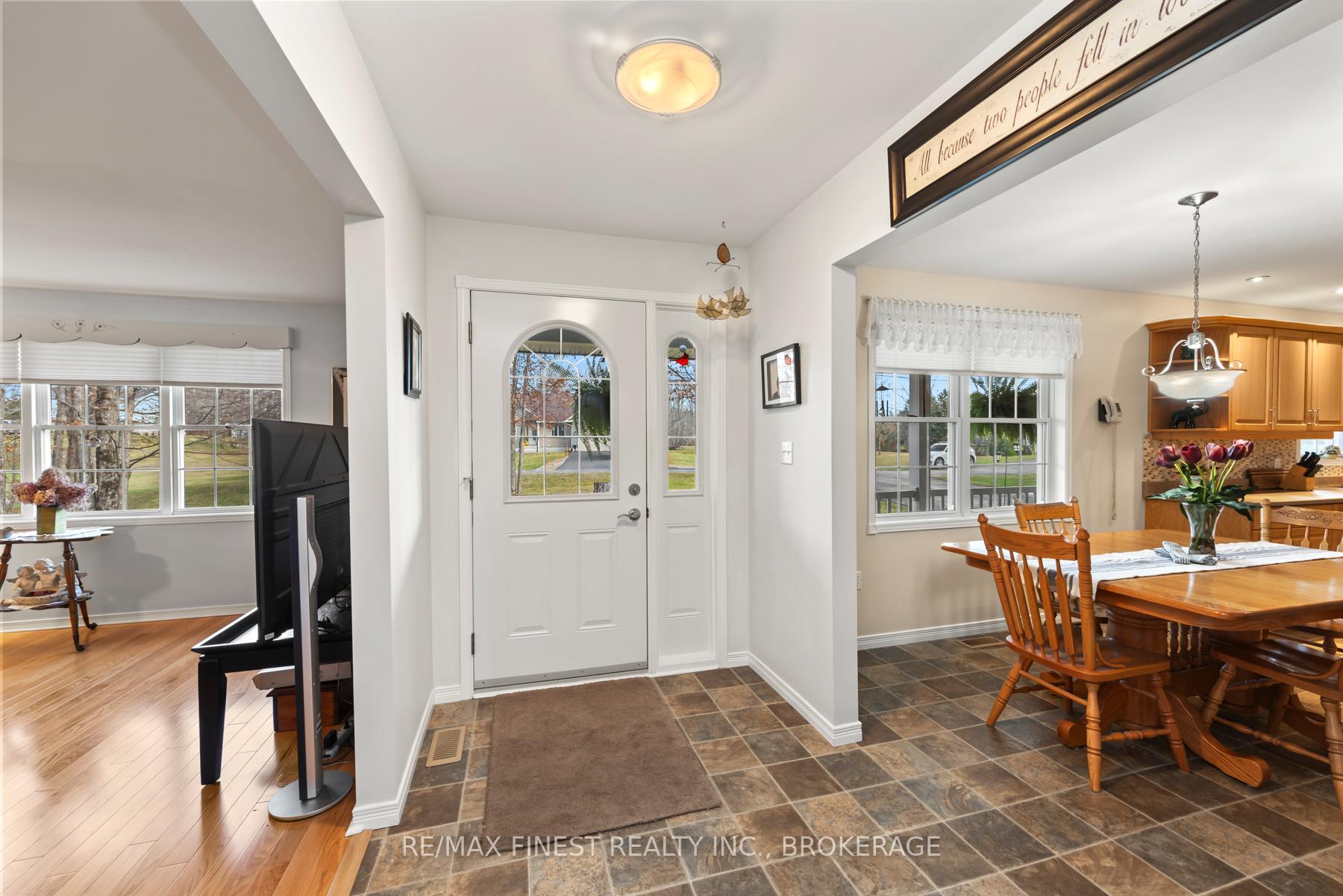 Photo 18 of 1107 Village Woods Drive, Frontenac, Frontenac Centre — HOMEH