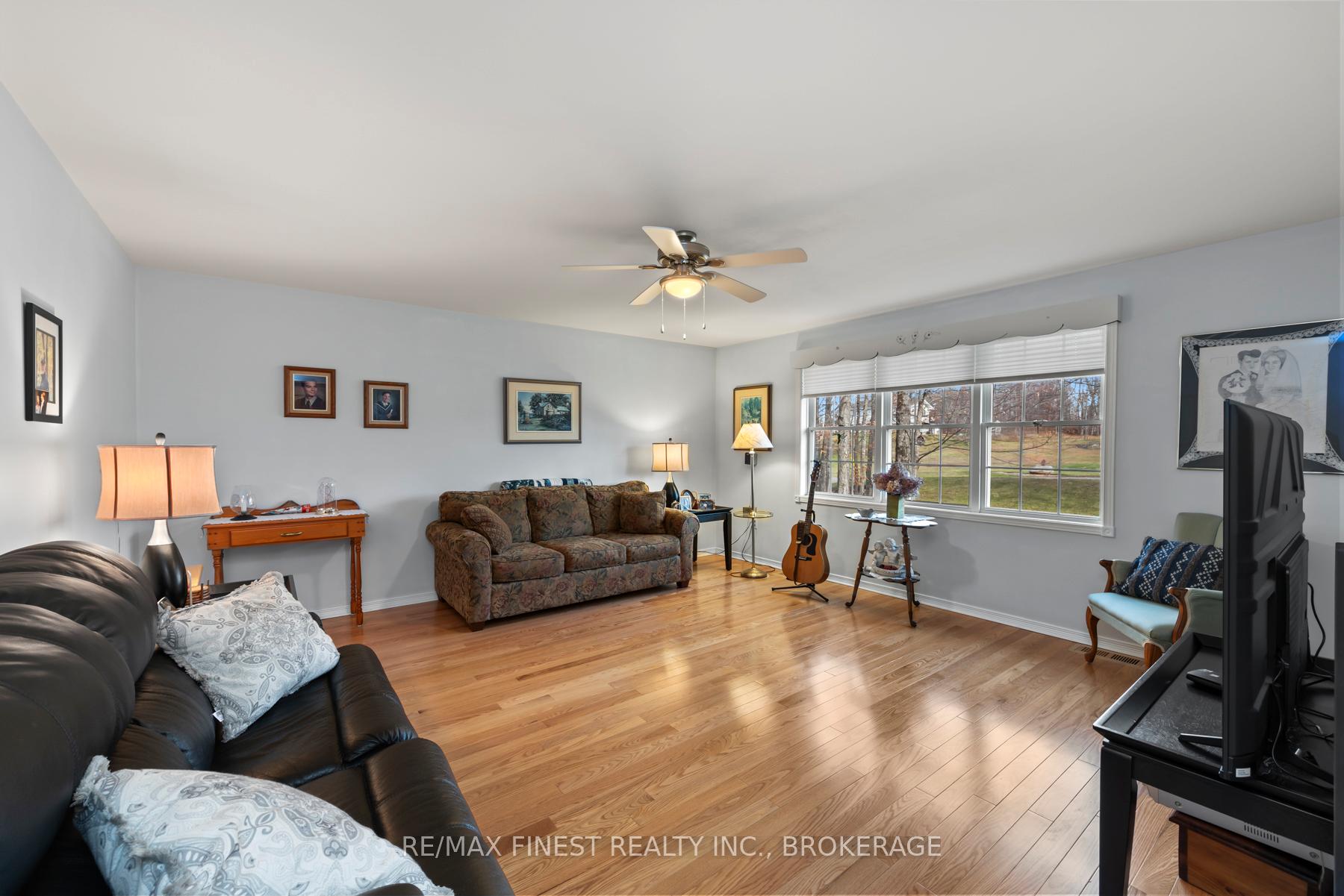 Photo 21 of 1107 Village Woods Drive, Frontenac, Frontenac Centre — HOMEH