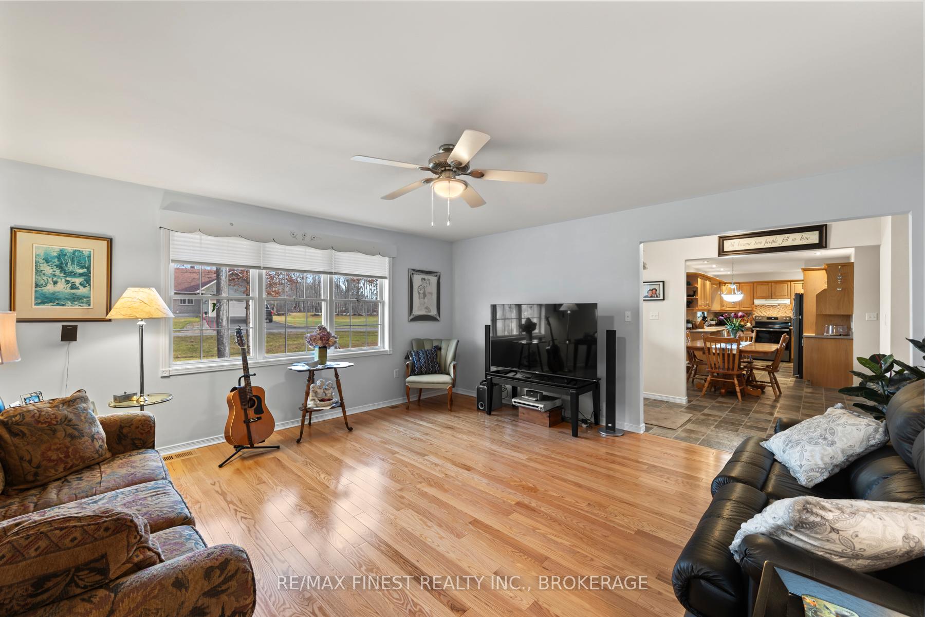 Photo 22 of 1107 Village Woods Drive, Frontenac, Frontenac Centre — HOMEH