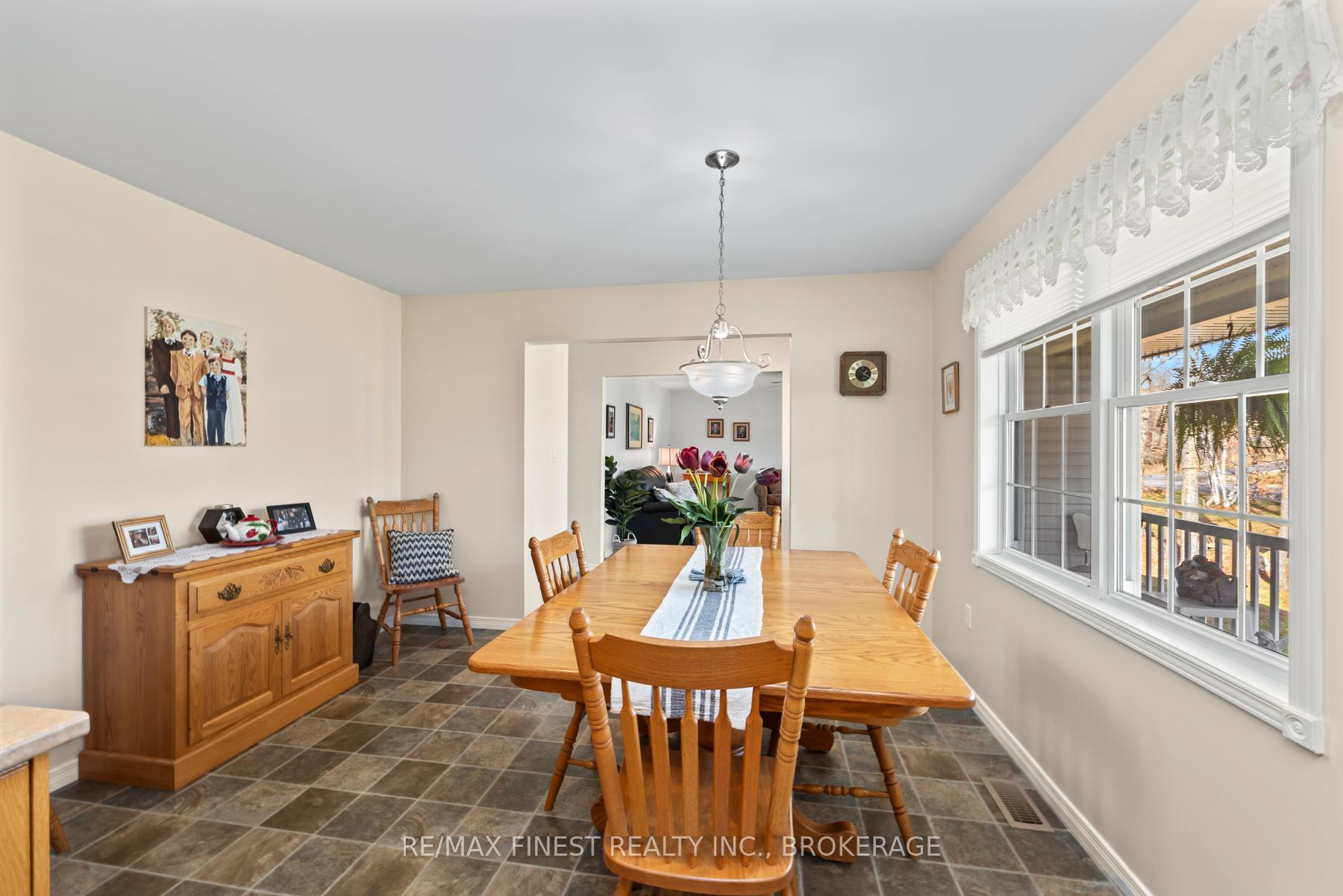 Photo 24 of 1107 Village Woods Drive, Frontenac, Frontenac Centre — HOMEH