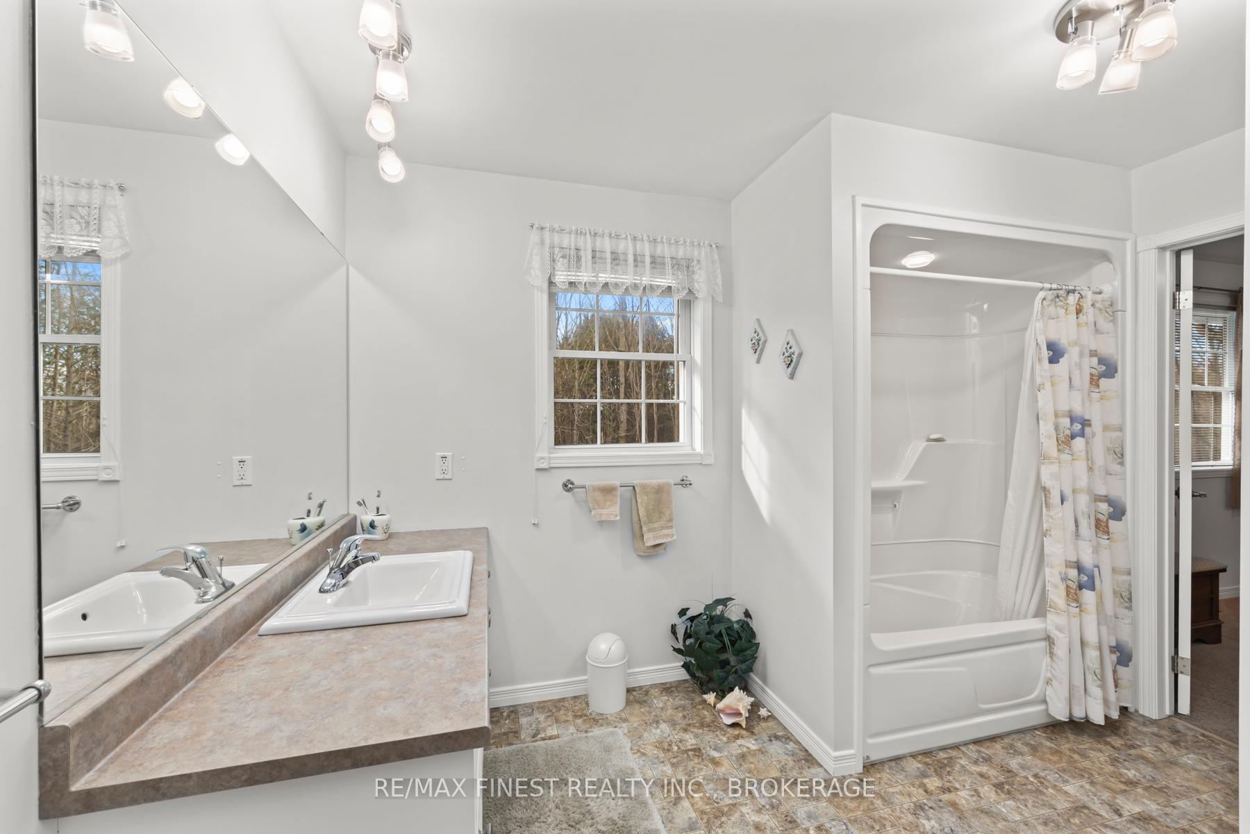 Photo 32 of 1107 Village Woods Drive, Frontenac, Frontenac Centre — HOMEH