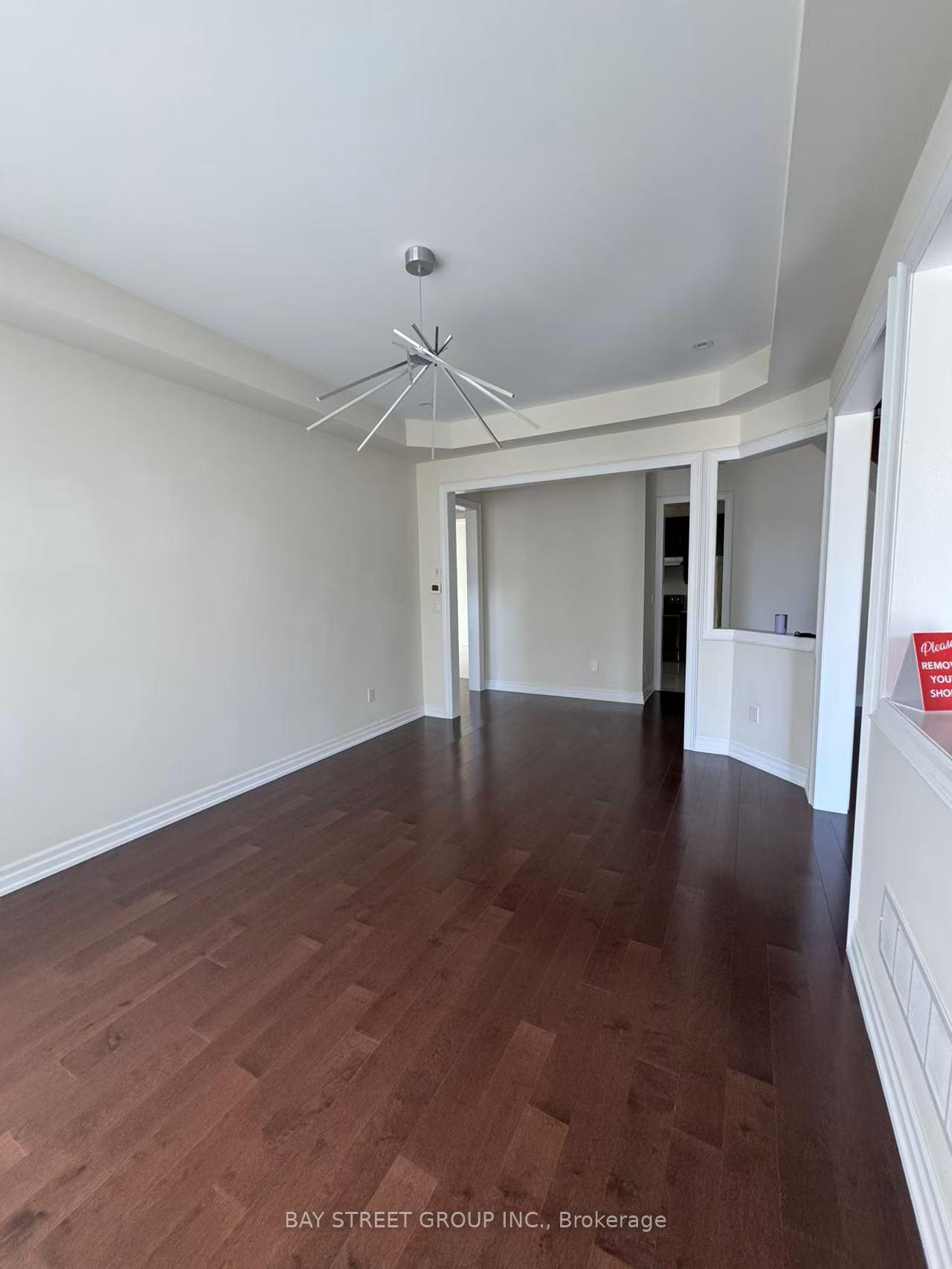 Photo 7 of 95 Hamster Crescent, Aurora, Bayview Northeast — HOMEH