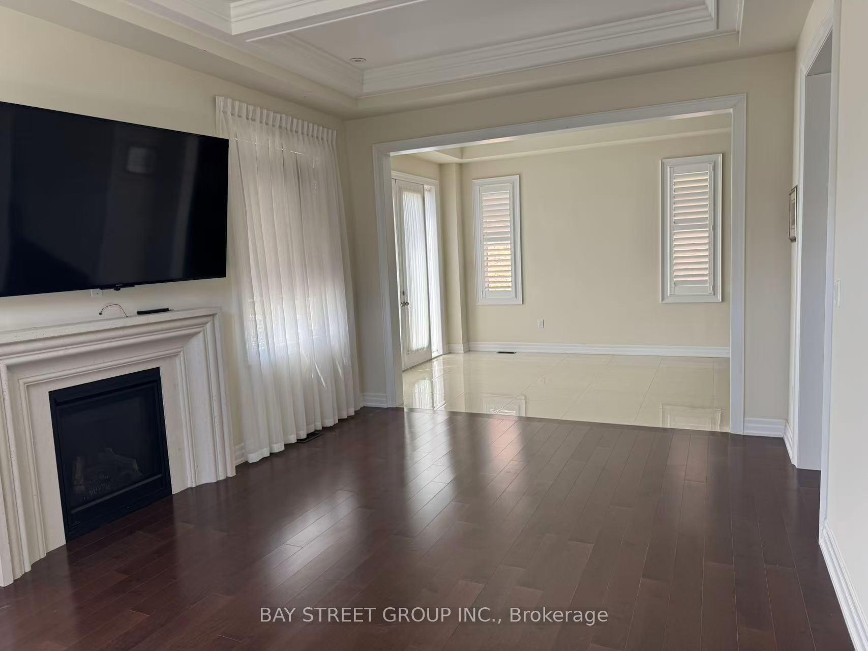Photo 6 of 95 Hamster Crescent, Aurora, Bayview Northeast — HOMEH