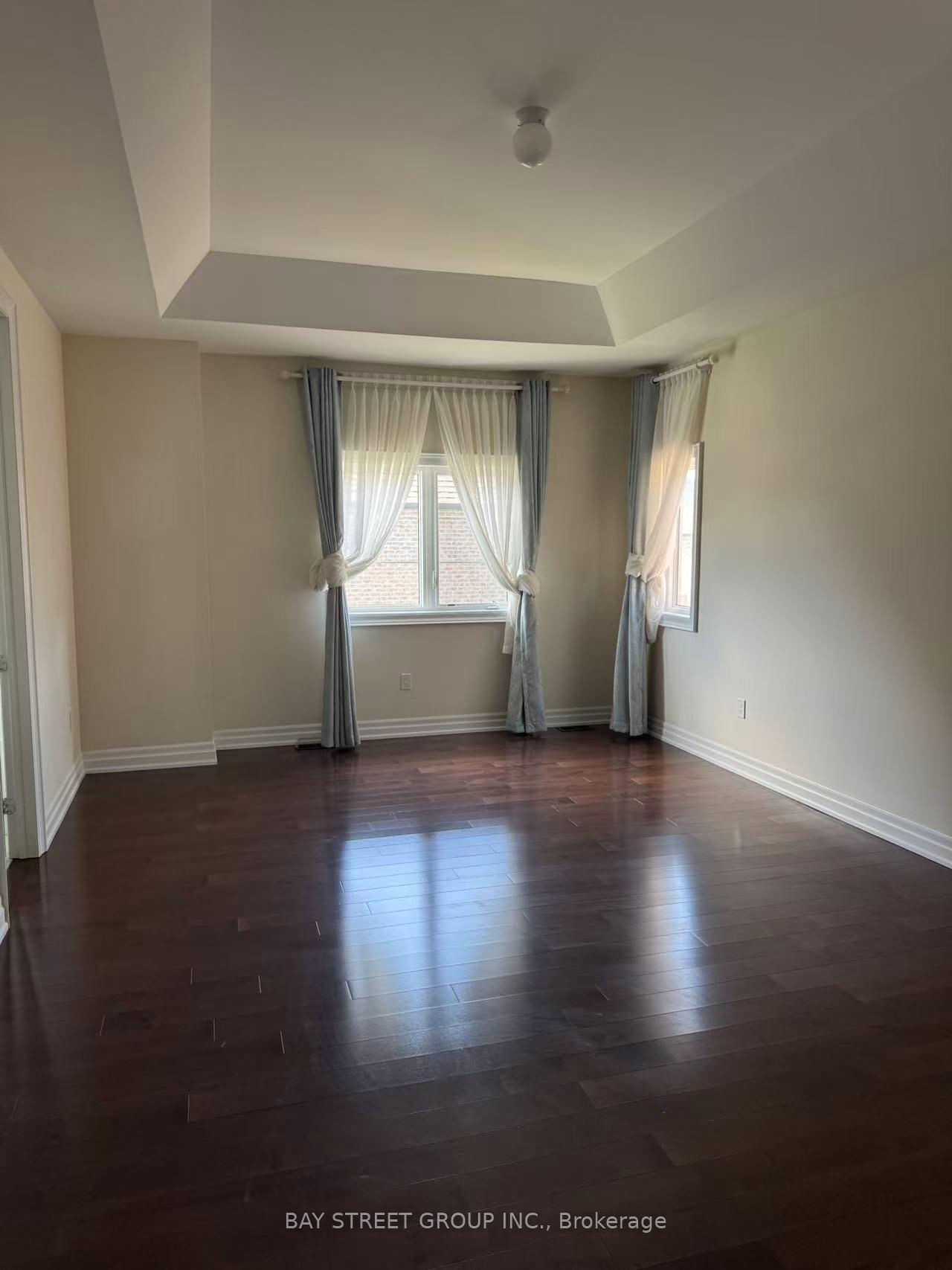 Photo 12 of 95 Hamster Crescent, Aurora, Bayview Northeast — HOMEH