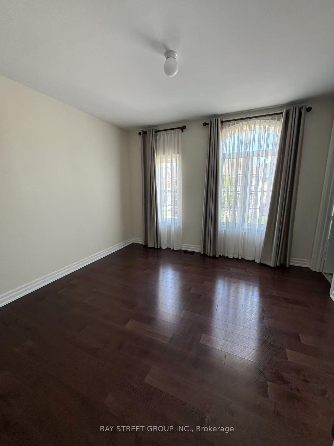 Photo 15 of 95 Hamster Crescent, Aurora, Bayview Northeast — HOMEH