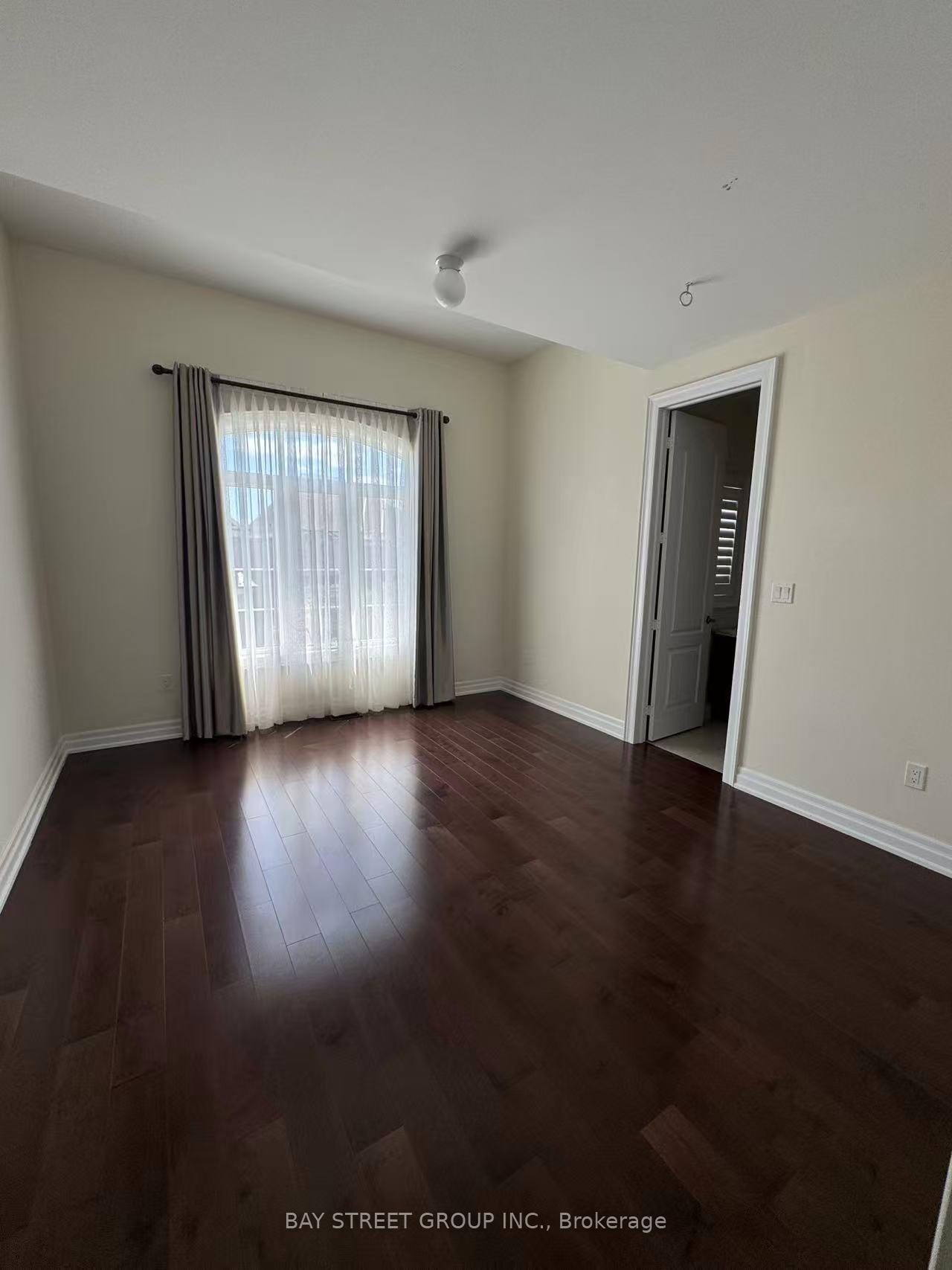 Photo 19 of 95 Hamster Crescent, Aurora, Bayview Northeast — HOMEH