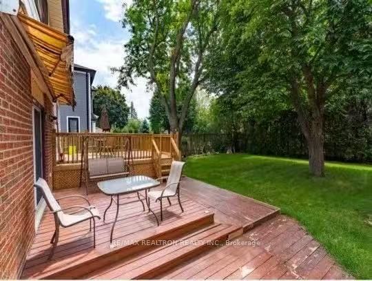 Photo 21 of Unit Bsmt, 49 Summerfeldt Crescent, Markham, Unionville — HOMEH