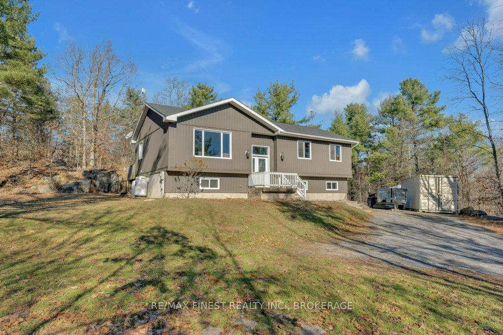 Photo 2 of 4947 Ramparts Road, Frontenac, Frontenac South — HOMEH