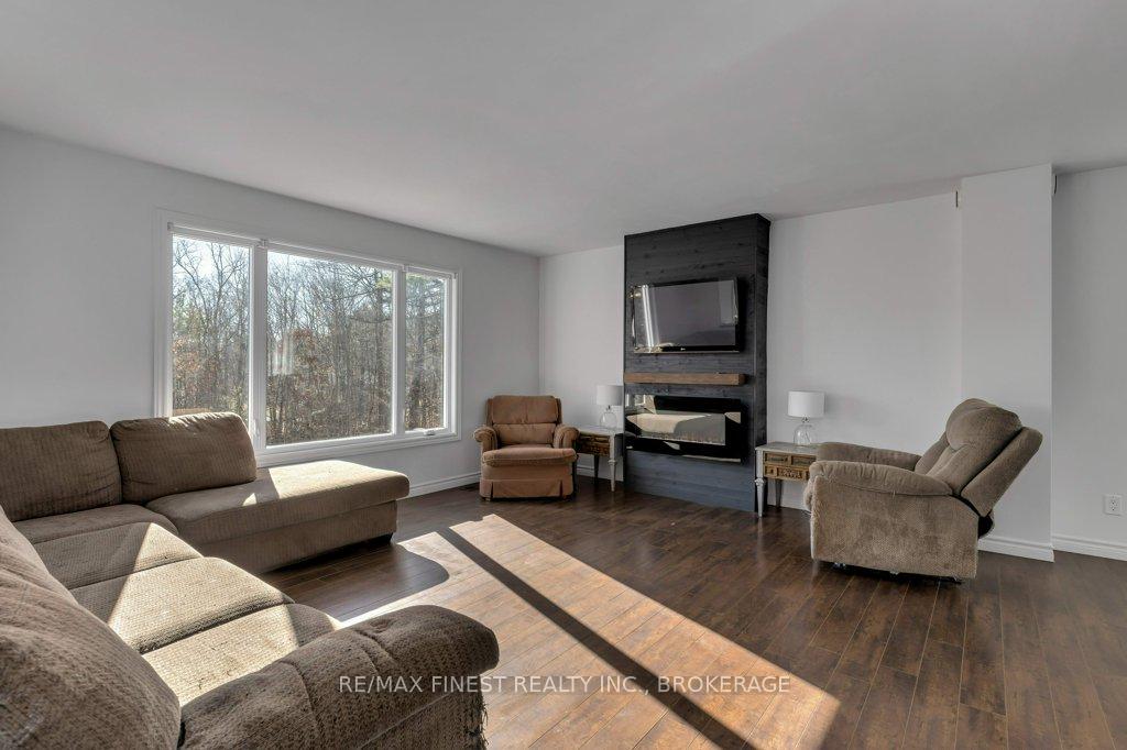 Photo 10 of 4947 Ramparts Road, Frontenac, Frontenac South — HOMEH