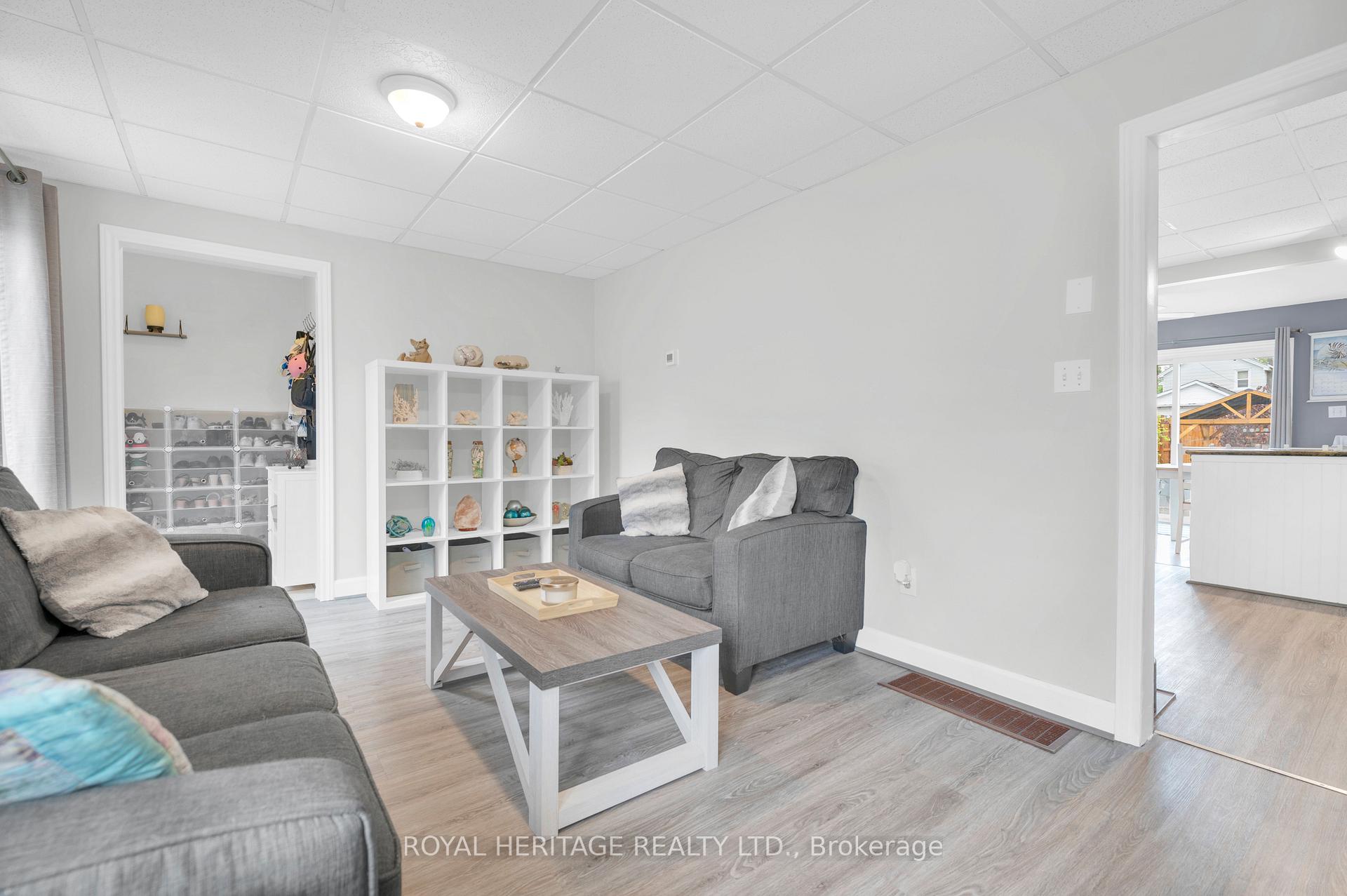 Photo 18 of 108 Everett Street, Belleville, Belleville Ward — HOMEH